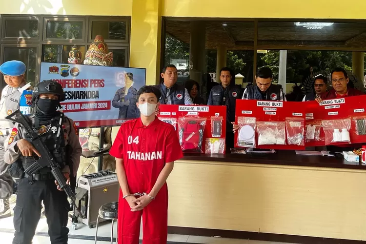 Pengedar Sabu 2 Kg Dibekuk di Semarang, Terancam Hukuman Mati