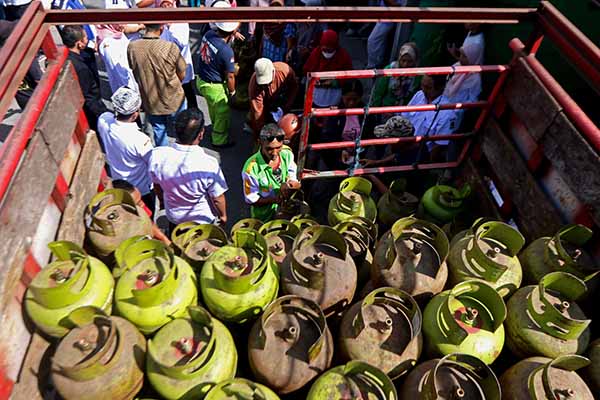 Kesulitan Warga Ungaran dalam Mencari Gas LPG 3 Kg: Mengapa dan Bagaimana?