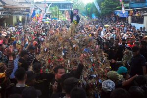 Sedekah Bumi, Tradisi Unik yang Membuat Jepara Makin Menawan