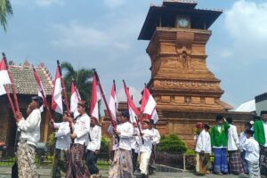 Ngabuburit ala Santri Kudus: Belajar Kaligrafi untuk Oleh-oleh Mudik